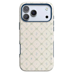 Petit Petals | Dainty Lattice Case